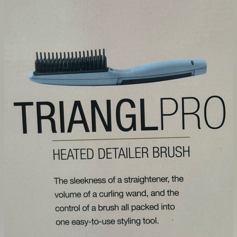 Calista TrianglPro Heated Detailer Brush (River Blue)